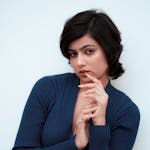 female pose for photoshoot